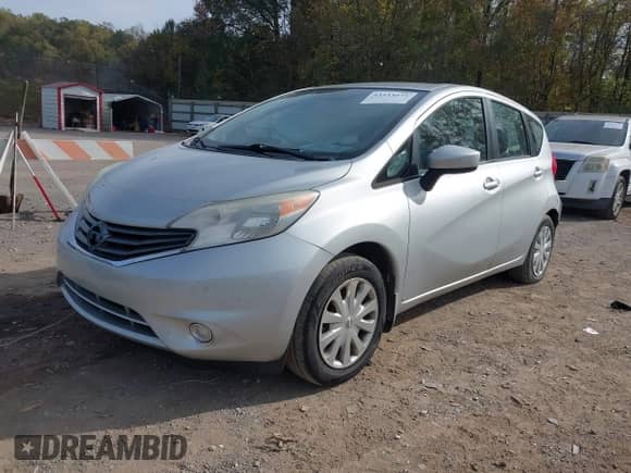 2015 Nissan Note S Plus with VIN 3N1CE2CP2FL424782, listed as a IAAI auction lot 43533075 with 169,464 mi miles and . Bid and sale history available at DreamBid. Image 2.