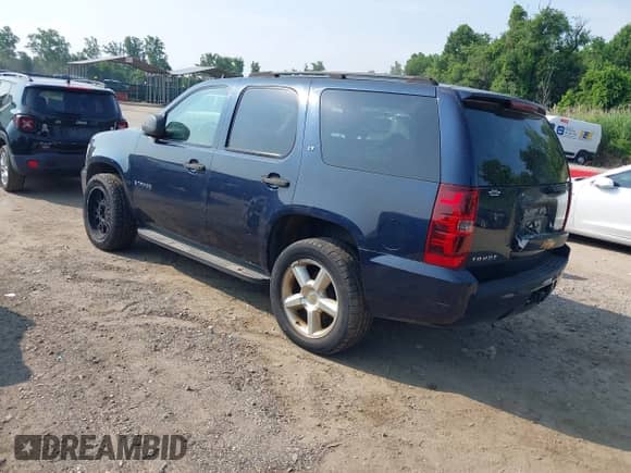 2007 Chevrolet Tahoe LT с VIN 1GNFC13J97J100573, выставлен на аукционе IAAI как лот 42450311 с пробегом 234 099 миль миль и . История ставок и продаж доступна на DreamBid. Изображение 3.