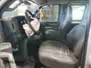 2017 Chevrolet Express Cargo с VIN 1GCZGHFG1H1113726, выставлен на аукционе Copart как лот 81148894 с пробегом Не указан миль и Списание • Salvage title. История ставок и продаж доступна на DreamBid. Изображение 7.