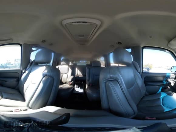 2003 Chevrolet Suburban LS с VIN 1GNFK16ZX3J214614, выставлен на аукционе IAAI как лот 43491434 с пробегом 236 742 миль миль и . История ставок и продаж доступна на DreamBid. Изображение 18.