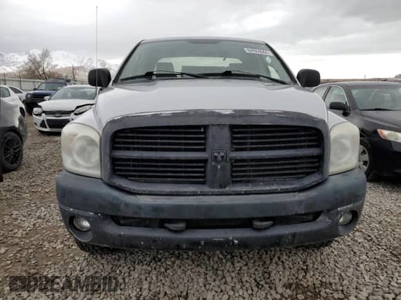 2008 Dodge 1500 ST with VIN 1D7HU18268J238062, listed as a Copart auction lot 84924664 with 171,135 mi miles and Salvage title. Bid and sale history available at DreamBid. Image 5.