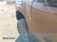 2011 Ford F-250 XL z VIN 1FT7W2BT6BEB18589, wystawiony jako IAAI lot #43122469 z przebiegiem 232 825 mil mil oraz . Historia ofert i sprzedaży dostępna na DreamBid. Obrazek 17.