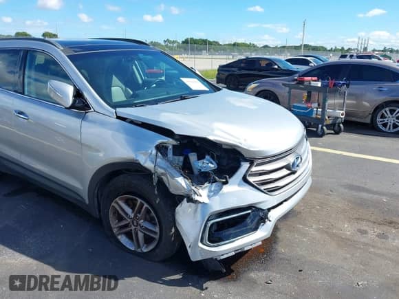 2017 Hyundai Santa Fe 2.4L с VIN 5XYZUDLB2HG498899, выставлен на аукционе IAAI как лот 43364901 с пробегом 110 113 миль миль и . История ставок и продаж доступна на DreamBid. Изображение 6.