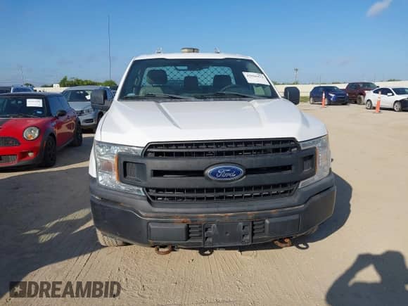 2018 Ford F-150 XL z VIN 1FTMF1CB7JKE60751, wystawiony jako IAAI lot #42926472 z przebiegiem 33 231 mil mil oraz . Historia ofert i sprzedaży dostępna na DreamBid. Obrazek 12.