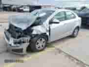 2012 Chevrolet Sonic LS с VIN 1G1JA5SH7C4136259, выставлен на аукционе IAAI как лот 40663776 с пробегом 128 031 миль миль и . История ставок и продаж доступна на DreamBid. Изображение 18.