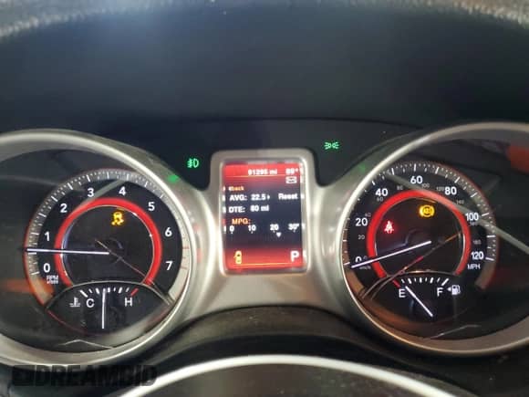 2017 Dodge Journey SXT with VIN 3C4PDDBG8HT540926, listed as a Copart auction lot 70661955 with 91,295 mi miles and Salvage title. Bid and sale history available at DreamBid. Image 9.