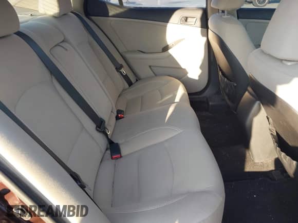 2015 Kia Optima LX с VIN 5XXGM4A7XFG440773, выставлен на аукционе IAAI как лот 43563881 с пробегом 172 614 миль миль и . История ставок и продаж доступна на DreamBid. Изображение 8.