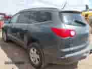 2011 Chevrolet Traverse 1LT z VIN 1GNKVGED1BJ220122, wystawiony jako IAAI lot #42990072 z przebiegiem 222 551 mil mil oraz . Historia ofert i sprzedaży dostępna na DreamBid. Obrazek 3.