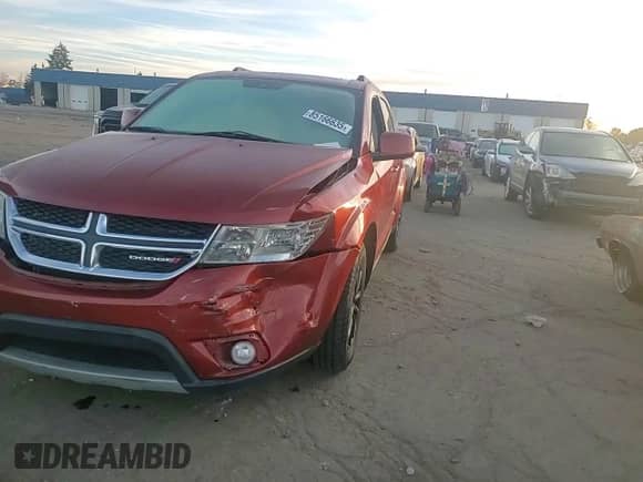 2013 Dodge Journey SXT with VIN 3C4PDCBG5DT503644, listed as a Copart auction lot 85166635 with 106,327 mi miles and Clean title. Bid and sale history available at DreamBid. Image 14.