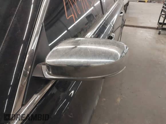 2013 Chrysler 300 C z VIN 2C3CCAKT1DH667134, wystawiony jako IAAI lot #41891856 z przebiegiem 162 489 mil mil oraz . Historia ofert i sprzedaży dostępna na DreamBid. Obrazek 12.