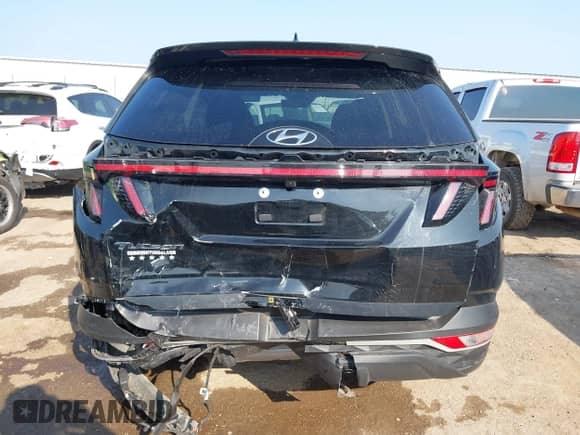 2022 Hyundai Tucson SEL with VIN 5NMJB3AE3NH133093, listed as a IAAI auction lot 43159380 with 33,721 mi miles and . Bid and sale history available at DreamBid. Image 16.