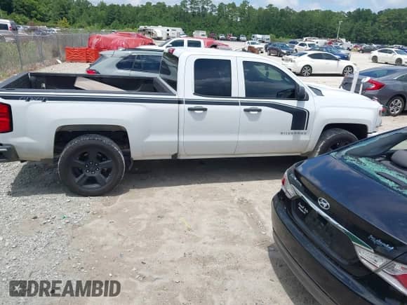 2018 Chevrolet Silverado 1500 Custom with VIN 1GCVKPEC2JZ250445, listed as a IAAI auction lot 42635085 with 120,502 mi miles and . Bid and sale history available at DreamBid. Image 13.