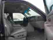 2005 Chevrolet Avalanche Z71 с VIN 3GNEK12ZX5G230639, выставлен на аукционе IAAI как лот 41470744 с пробегом 238 196 миль миль и . История ставок и продаж доступна на DreamBid. Изображение 5.