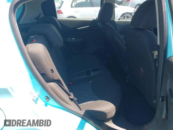 2022 Chevrolet Spark LS с VIN KL8CB6SA5NC015253, выставлен на аукционе IAAI как лот 42390320 с пробегом 44 505 миль миль и . История ставок и продаж доступна на DreamBid. Изображение 8.