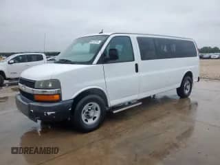 2013 Chevrolet Express Passenger LT с VIN 1GAZG1FG4D1137965, выставлен на аукционе Copart как лот 59378755 с пробегом 115 805 миль миль и Списание • Salvage title. История ставок и продаж доступна на DreamBid. Изображение 1.