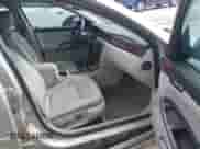 2007 Chevrolet Impala LT z VIN 2G1WT58K279414457, wystawiony jako IAAI lot #42622667 z przebiegiem 210 382 mil mil oraz . Historia ofert i sprzedaży dostępna na DreamBid. Obrazek 5.