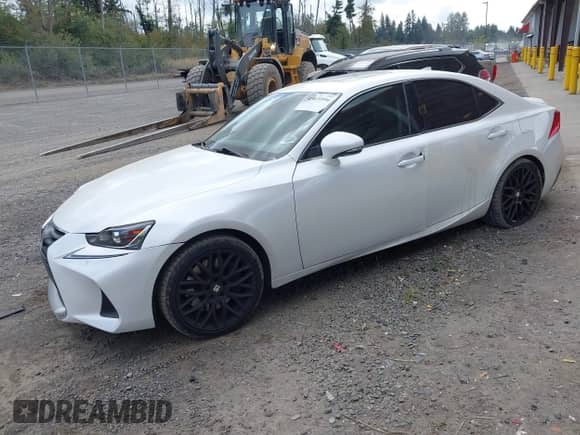 2017 Lexus IS 200t с VIN JTHBA1D24H5050064, выставлен на аукционе IAAI как лот 43039594 с пробегом 65 624 миль миль и . История ставок и продаж доступна на DreamBid. Изображение 2.