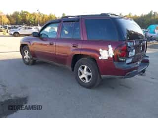 2005 Chevrolet TrailBlazer LS с VIN 1GNDT13S352241016, выставлен на аукционе IAAI как лот 43443859 с пробегом 192 660 миль миль и . История ставок и продаж доступна на DreamBid. Изображение 3.