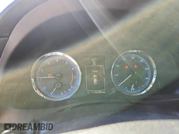 2019 Toyota Corolla LE с VIN 2T1BURHE7KC221962, выставлен на аукционе Copart как лот 87471815 с пробегом 118 286 миль миль и Списание • Salvage title. История ставок и продаж доступна на DreamBid. Изображение 9.