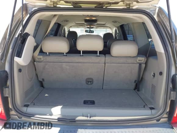 2007 Dodge Durango Limited with VIN 1D8HB58277F572742, listed as a IAAI auction lot 42308474 with 179,410 mi miles and . Bid and sale history available at DreamBid. Image 17.