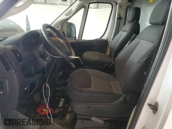 2019 Ram ProMaster Cargo z VIN 3C6TRVAG9KE518797, wystawiony jako Copart lot #63782915 z przebiegiem 50 669 mil mil oraz Szkoda całkowita • Salvage title. Historia ofert i sprzedaży dostępna na DreamBid. Obrazek 7.