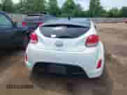 2014 Hyundai Veloster с VIN KMHTC6AD1EU199273, выставлен на аукционе IAAI как лот 42759448 с пробегом 174 507 миль миль и . История ставок и продаж доступна на DreamBid. Изображение 17.
