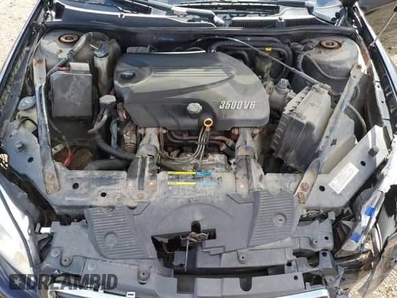 2008 Chevrolet Impala LS z VIN 2G1WB55K081304580, wystawiony jako Copart lot #85691315 z przebiegiem 236 120 mil mil oraz Szkoda całkowita • Salvage title. Historia ofert i sprzedaży dostępna na DreamBid. Obrazek 11.