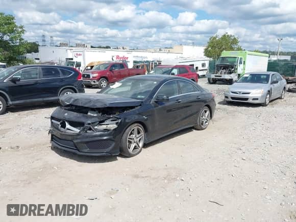 2015 Mercedes-Benz CLA 250 с VIN WDDSJ4EB9FN168258, выставлен на аукционе IAAI как лот 43123003 с пробегом 56 709 миль миль и . История ставок и продаж доступна на DreamBid. Изображение 18.