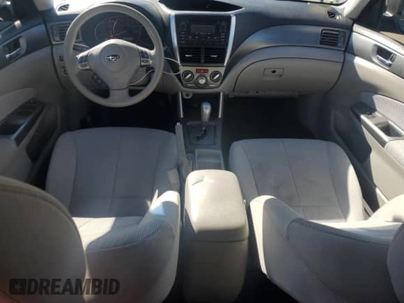 2012 Subaru Forester X Premium z VIN JF2SHADC6CH419568, wystawiony jako Copart lot #86185215 z przebiegiem 211 481 mil mil oraz Czysty tytuł • Clean title. Historia ofert i sprzedaży dostępna na DreamBid. Obrazek 8.