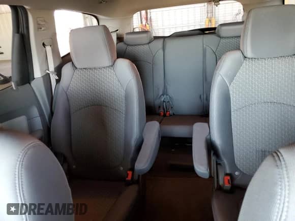 2011 Chevrolet Traverse 2LT with VIN 1GNKRJED5BJ169757, listed as a Copart auction lot 84573965 with 122,514 mi miles and Salvage title. Bid and sale history available at DreamBid. Image 10.