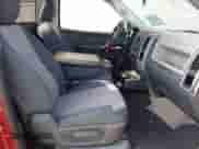 2012 Ram 1500 ST с VIN 3C6JD6AP6CG215932, выставлен на аукционе IAAI как лот 42437686 с пробегом 187 206 миль миль и . История ставок и продаж доступна на DreamBid. Изображение 5.