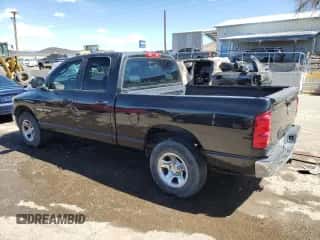 2007 Dodge 1500 SLT z VIN 1D7HA18P67J544794, wystawiony jako Copart lot #49235305 z przebiegiem 257 427 mil mil oraz Szkoda całkowita • Salvage title. Historia ofert i sprzedaży dostępna na DreamBid. Obrazek 2.
