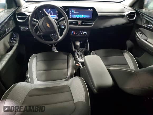 2024 Chevrolet TrailBlazer LS с VIN KL79MNSL8RB197126, выставлен на аукционе Copart как лот 63001305 с пробегом 12 256 миль миль и Списание • Salvage title. История ставок и продаж доступна на DreamBid. Изображение 8.