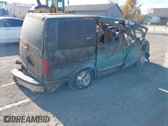 1994 Chevrolet Astro with VIN 1GNDM19W4RB118872, listed as a IAAI auction lot 40709871 with Not provided miles and . Bid and sale history available at DreamBid. Image 4.