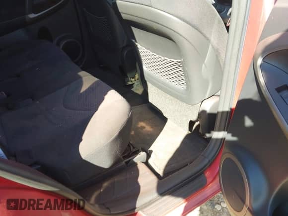 2007 Toyota RAV4 Sport с VIN JTMBD32V476046798, выставлен на аукционе IAAI как лот 43396263 с пробегом 175 294 миль миль и . История ставок и продаж доступна на DreamBid. Изображение 8.