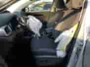 2019 Kia Sorento LX z VIN 5XYPGDA34KG438074, wystawiony jako Copart lot #71154705 z przebiegiem 47 636 mil mil oraz Szkoda całkowita • Salvage title. Historia ofert i sprzedaży dostępna na DreamBid. Obrazek 7.