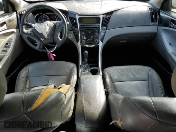 2011 Hyundai Sonata Limited with VIN 5NPEC4AC8BH060871, listed as a Copart auction lot 82582485 with 186,789 mi miles and Salvage title. Bid and sale history available at DreamBid. Image 8.