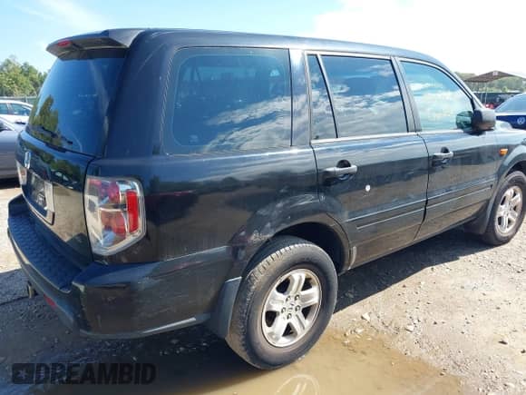 2007 Honda Pilot LX с VIN 2HKYF18137H512076, выставлен на аукционе IAAI как лот 43309884 с пробегом 214 003 миль миль и . История ставок и продаж доступна на DreamBid. Изображение 17.