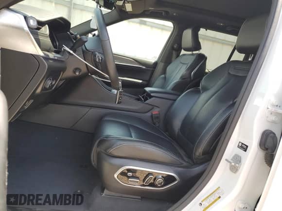 2023 Jeep Grand Cherokee Overland с VIN 1C4RJGDG2PC534873, выставлен на аукционе Copart как лот 51362765 с пробегом 28 020 миль миль и Списание • Salvage title. История ставок и продаж доступна на DreamBid. Изображение 7.