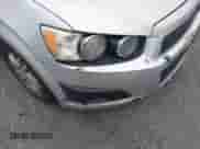 2013 Chevrolet Sonic LT с VIN 1G1JC5SB3D4136864, выставлен на аукционе IAAI как лот 42608192 с пробегом 135 750 миль миль и . История ставок и продаж доступна на DreamBid. Изображение 14.