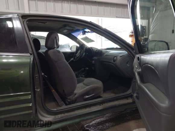 2000 Pontiac Grand Am с VIN 1G2NF12T1YM867787, выставлен на аукционе IAAI как лот 43165931 с пробегом 122 256 миль миль и . История ставок и продаж доступна на DreamBid. Изображение 5.