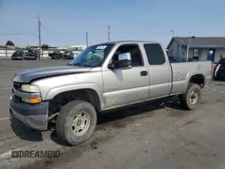 2002 Chevrolet Silverado 2500HD LS с VIN 1GCHK29U32E209964, выставлен на аукционе Copart как лот 70660785 с пробегом 247 846 миль миль и Списание • Salvage title. История ставок и продаж доступна на DreamBid. Изображение 1.