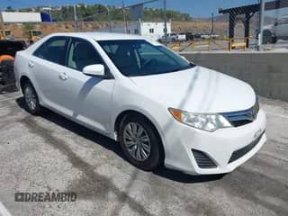 2012 Toyota Camry SE z VIN 4T1BF1FK3CU536729, wystawiony jako IAAI lot #43359123 z przebiegiem 120 509 mil mil oraz . Historia ofert i sprzedaży dostępna na DreamBid. Obrazek 1.