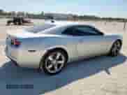 2011 Chevrolet Camaro 1SS z VIN 2G1FS1EW6B9142801, wystawiony jako Copart lot #81938125 z przebiegiem 212 022 mil mil oraz Czysty tytuł • Clean title. Historia ofert i sprzedaży dostępna na DreamBid. Obrazek 3.