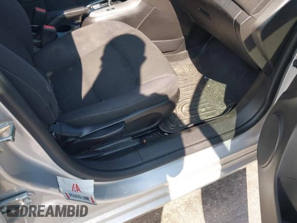 2015 Chevrolet Cruze LT с VIN 1G1PC5SB6F7113526, выставлен на аукционе IAAI как лот 42958093 с пробегом 111 159 миль миль и . История ставок и продаж доступна на DreamBid. Изображение 6.