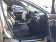 2009 Acura TL с VIN 19UUA86289A014565, выставлен на аукционе IAAI как лот 43377621 с пробегом 148 782 миль миль и . История ставок и продаж доступна на DreamBid. Изображение 5.