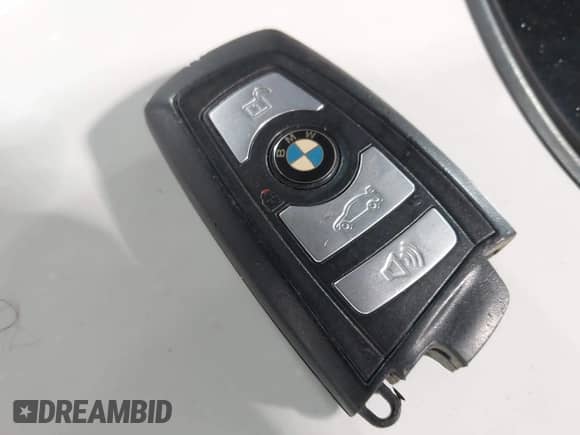 2012 BMW 5 Series 535i с VIN WBAFR7C5XCC811000, выставлен на аукционе IAAI как лот 43048021 с пробегом 148 852 миль миль и . История ставок и продаж доступна на DreamBid. Изображение 11.