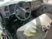 1998 GMC Sierra 1500 z VIN 1GTEC14W8WZ534837, wystawiony jako Copart lot #50653165 z przebiegiem 218 103 mil mil oraz Szkoda całkowita • Salvage title. Historia ofert i sprzedaży dostępna na DreamBid. Obrazek 8.