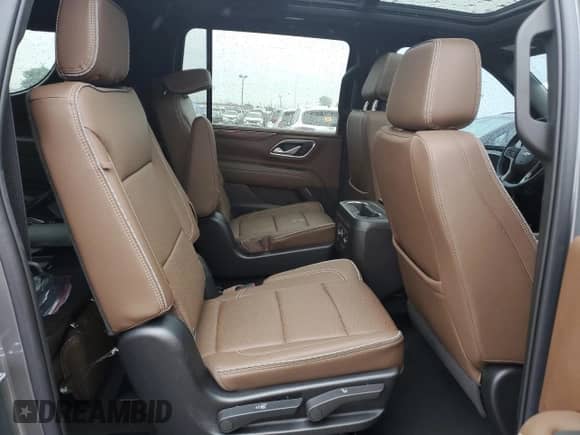 2022 Chevrolet Suburban High Country with VIN 1GNSKGKL4NR174604, listed as a Copart auction lot 55703135 with 21,949 mi miles and Salvage title. Bid and sale history available at DreamBid. Image 11.