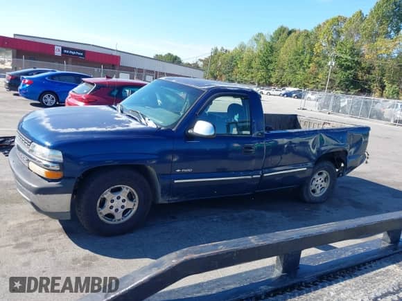 2000 Chevrolet Silverado 1500 LS с VIN 1GCEC14T3YE106948, выставлен на аукционе IAAI как лот 43259616 с пробегом 272 251 миль миль и . История ставок и продаж доступна на DreamBid. Изображение 14.